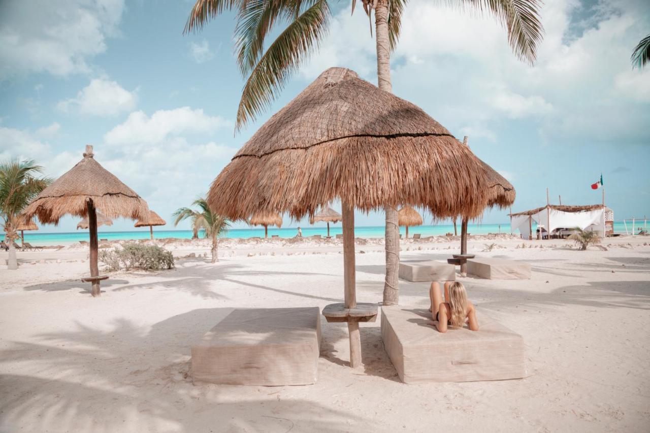 Blue Holbox Hotel Exterior photo