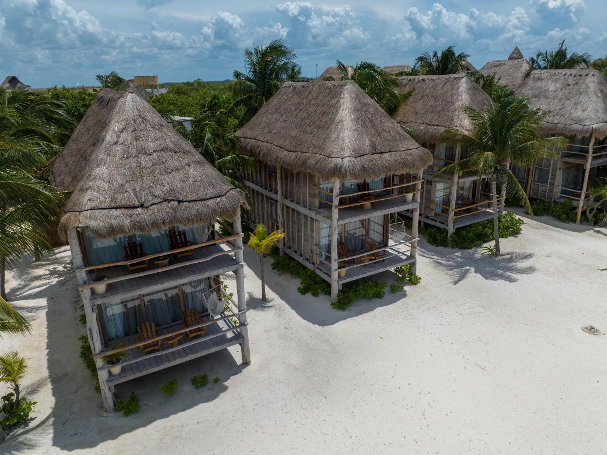 Blue Holbox Hotel Exterior photo