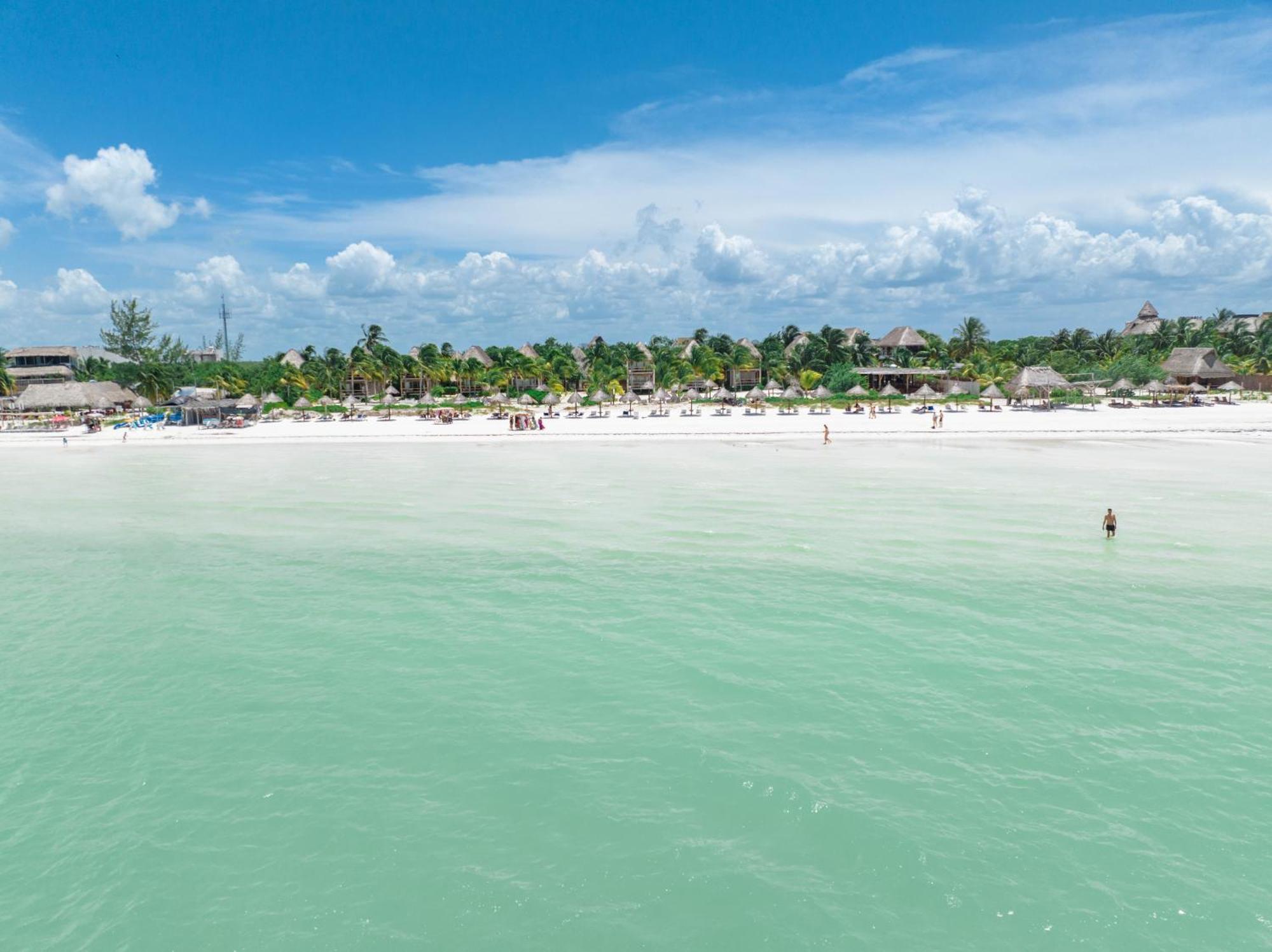 Blue Holbox Hotel Exterior photo